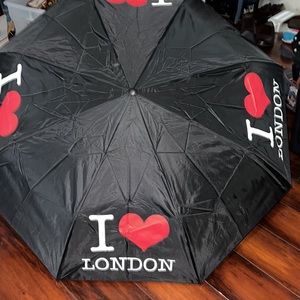 NWOT :~I love London umbrella purchased in London England.